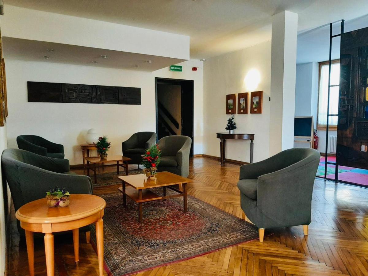 Hg Hotel Italia Brusson Exteriör bild