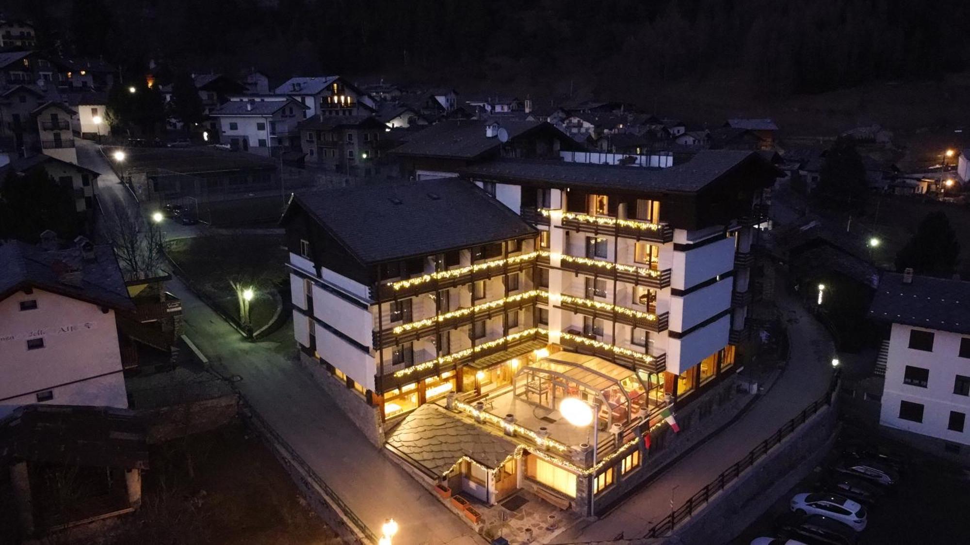 Hg Hotel Italia Brusson Exteriör bild