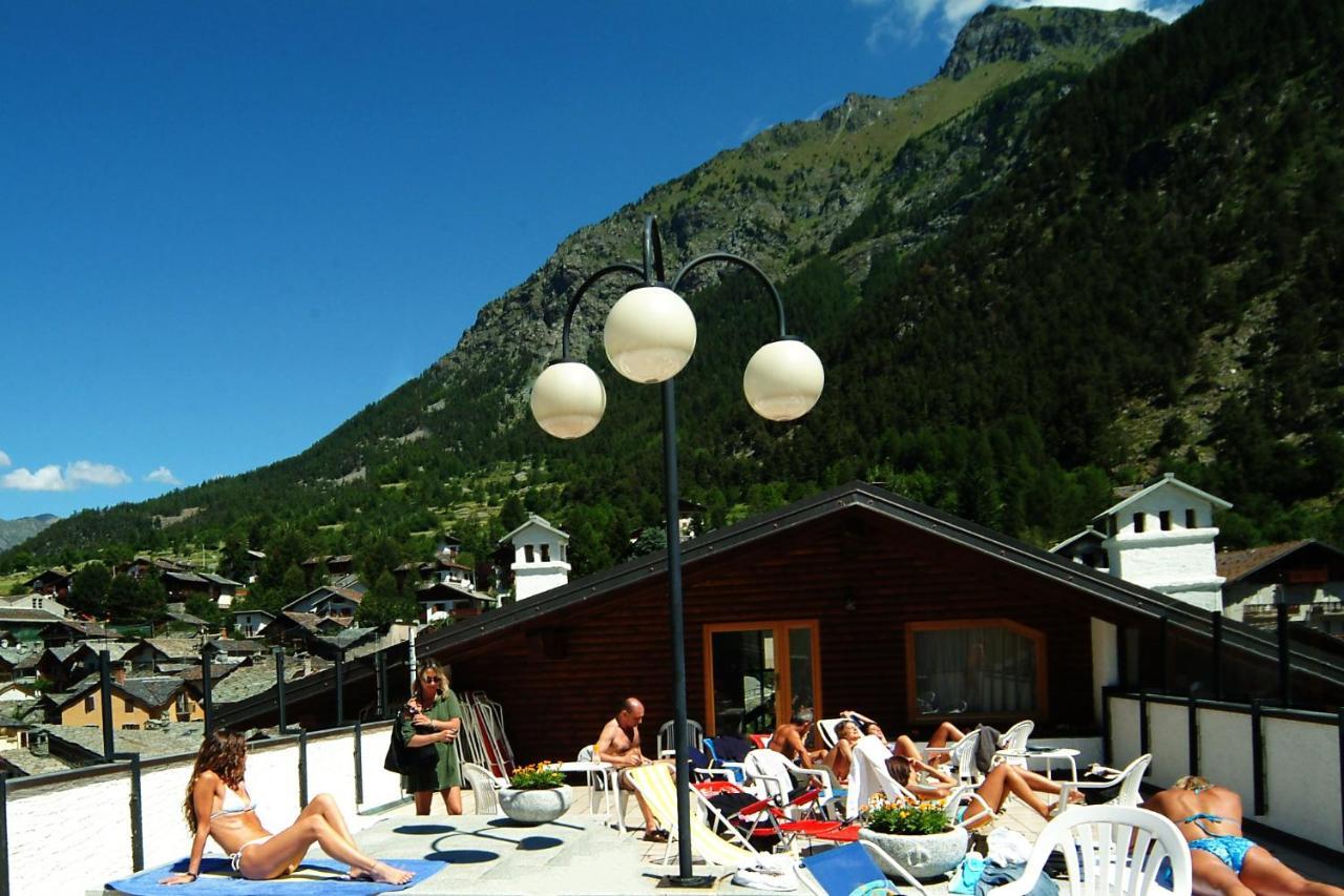 Hg Hotel Italia Brusson Exteriör bild